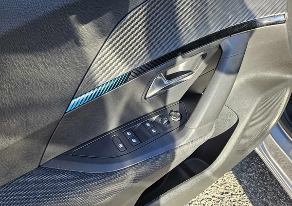 Peugeot 2008 cena 91900 przebieg: 7892, rok produkcji 2022 z Chodzież małe 254